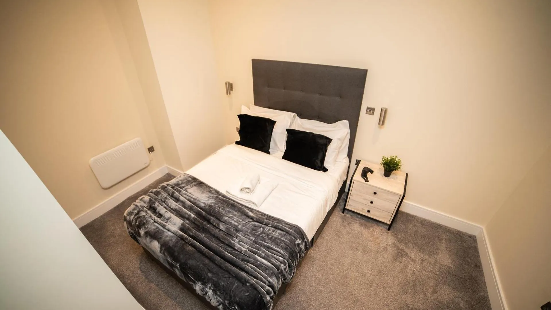 Hayy Aparthotels Business And Leisure Stays At Stanley Mill Huddersfield Regno Unito