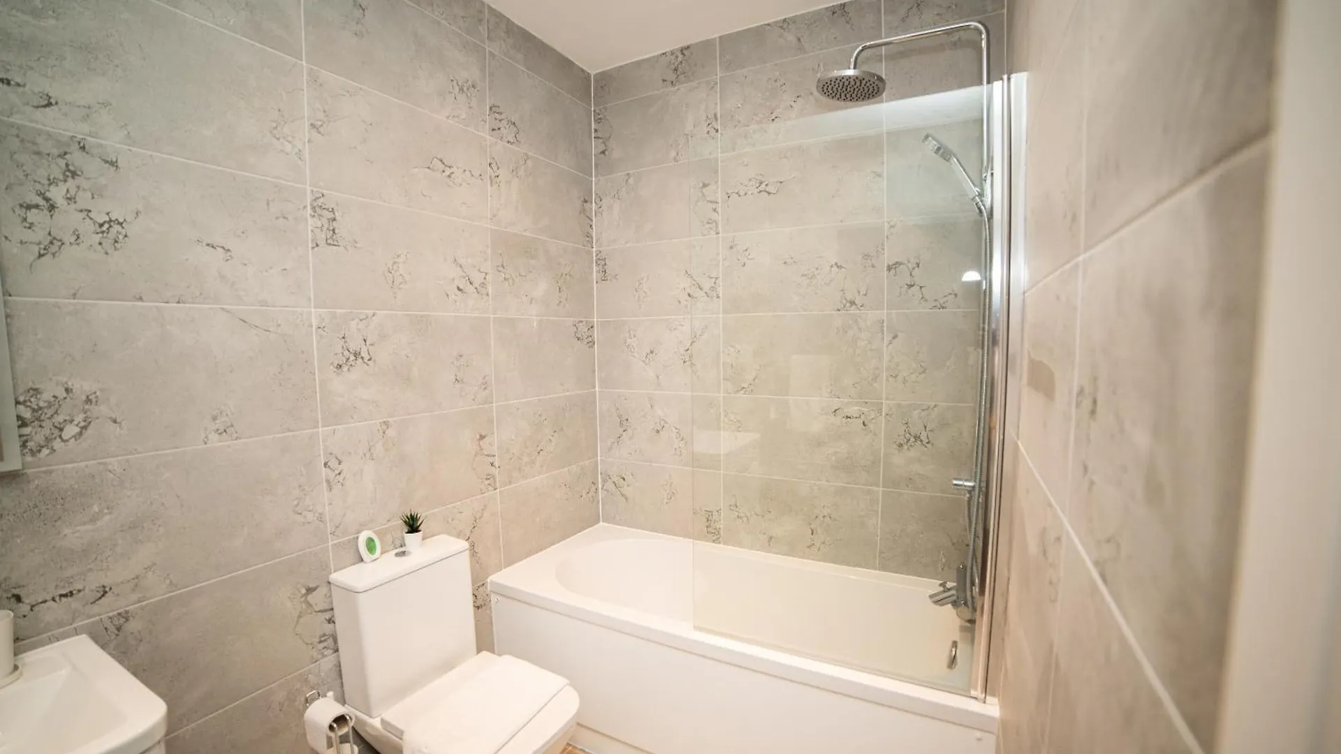 Hayy Aparthotels Business And Leisure Stays At Stanley Mill Huddersfield Regno Unito